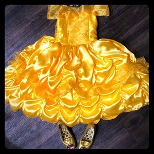 Belle costume